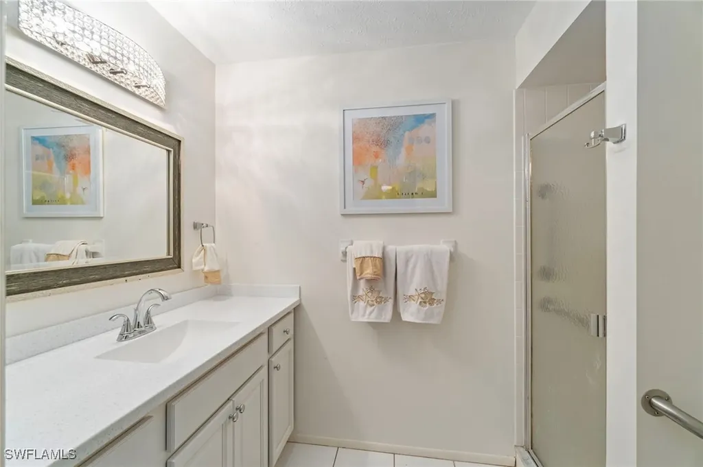 3913 SE 11th Avenue Cape Coral FL 33904