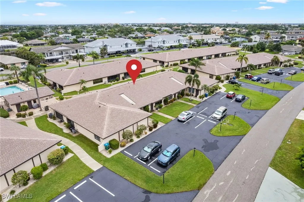 3913 SE 11th Avenue Cape Coral FL 33904