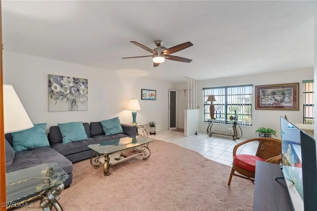 3913 SE 11th Avenue Cape Coral FL 33904
