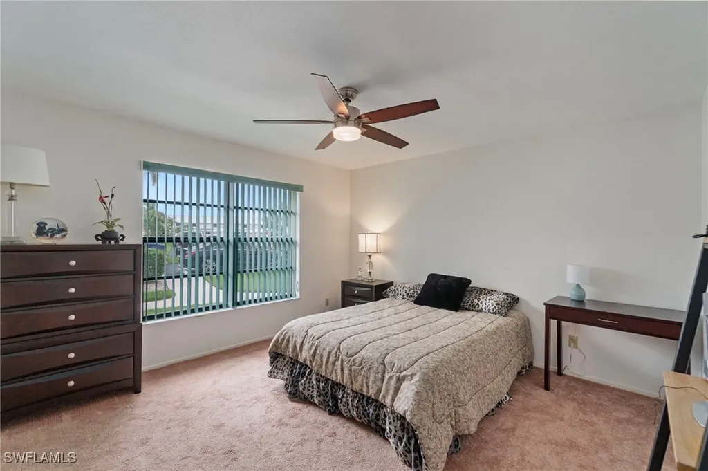 3913 SE 11th Avenue Cape Coral FL 33904