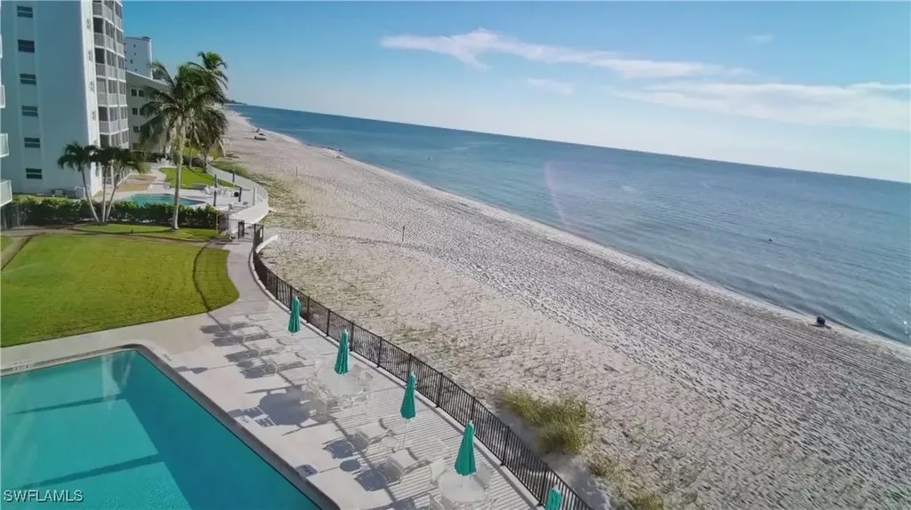 1977 Gulf Shore Boulevard N Naples FL 34102