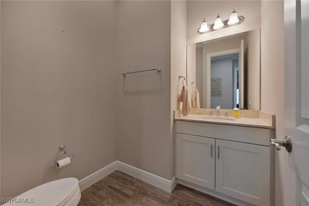 4072 Raffia Drive Naples FL 34119