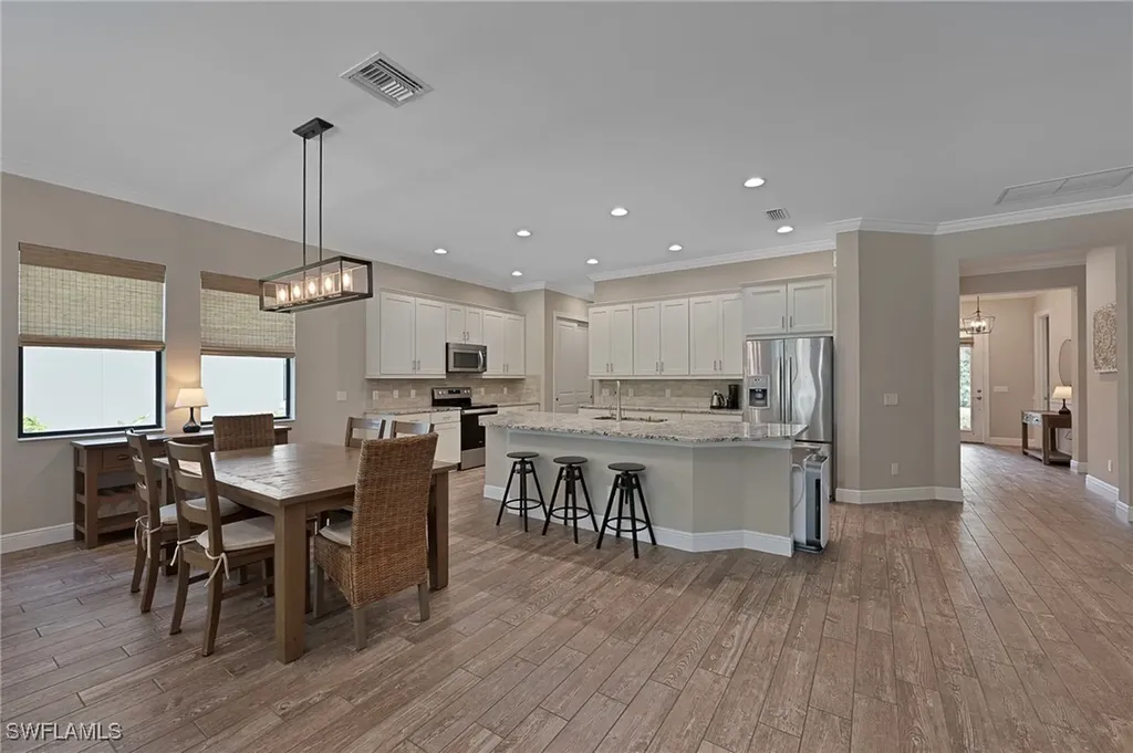 4072 Raffia Drive Naples FL 34119