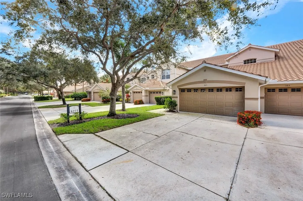 8275 Danbury Boulevard Naples FL 34120