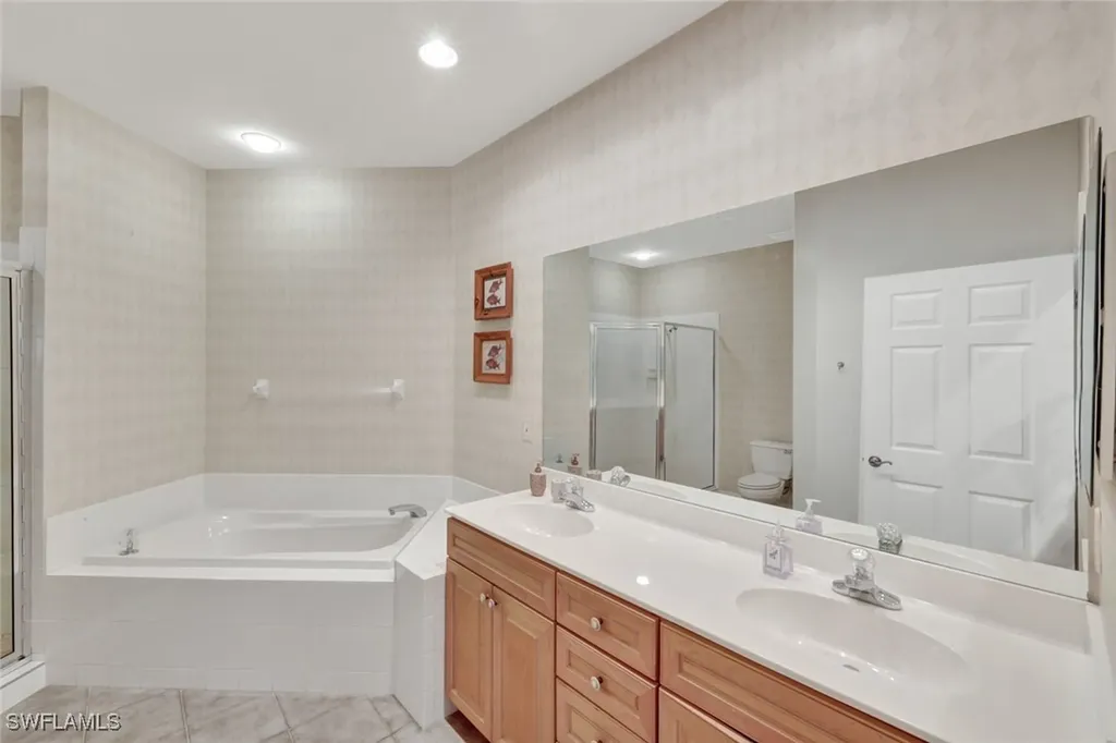 8275 Danbury Boulevard Naples FL 34120