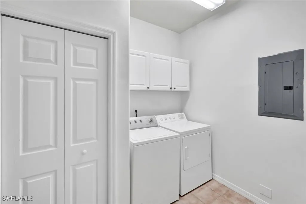 8275 Danbury Boulevard Naples FL 34120