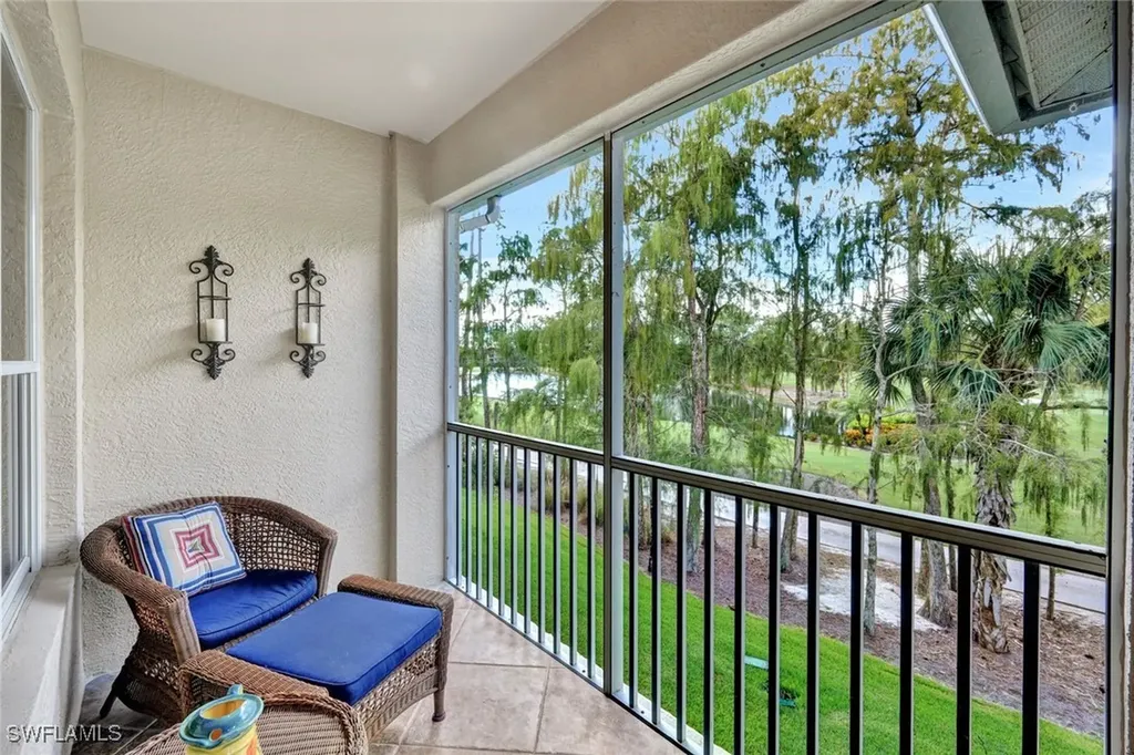 8275 Danbury Boulevard Naples FL 34120