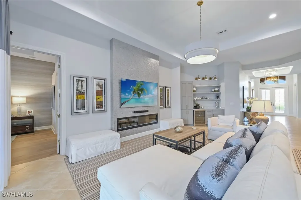 5999 Hammock Isle Circle Naples FL 34119