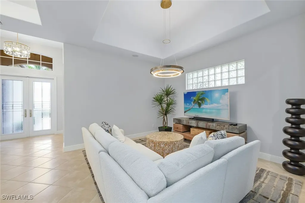 5999 Hammock Isle Circle Naples FL 34119