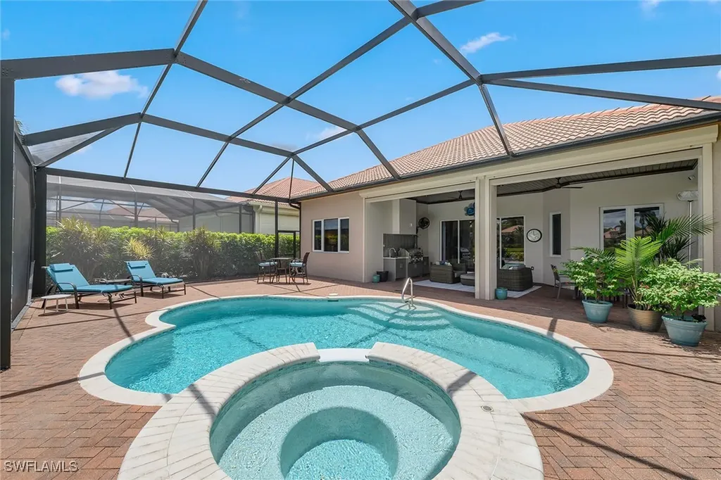 5999 Hammock Isle Circle Naples FL 34119