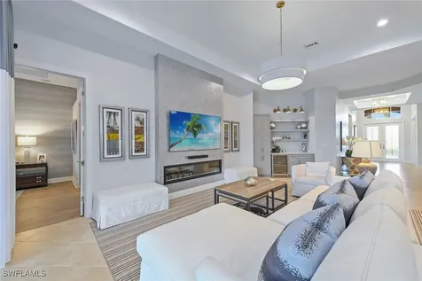 5999 Hammock Isle Circle Naples FL 34119