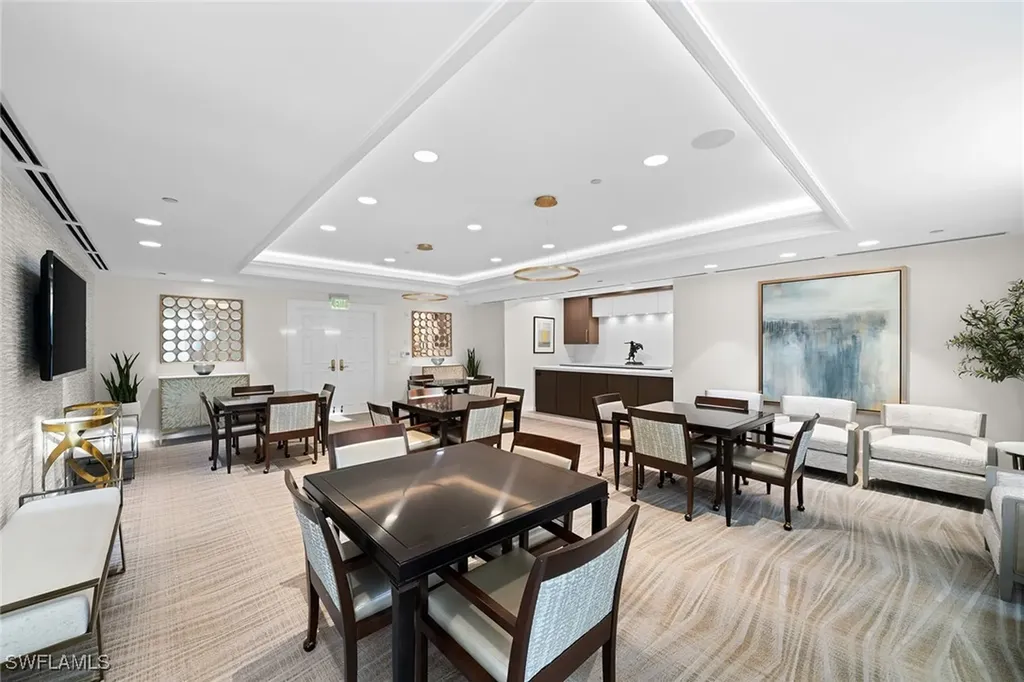 8665 Bay Colony Drive Naples FL 34108