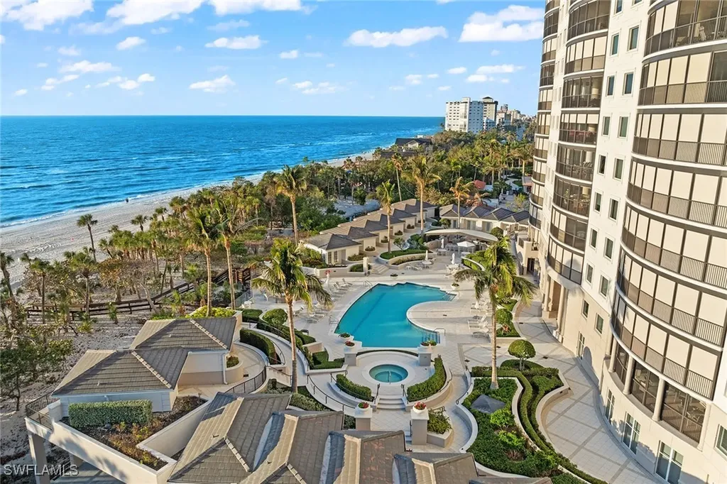 8665 Bay Colony Drive Naples FL 34108