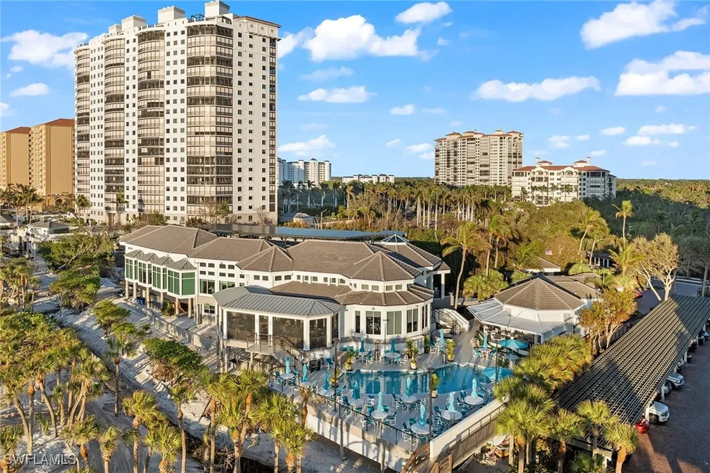 8665 Bay Colony Drive Naples FL 34108