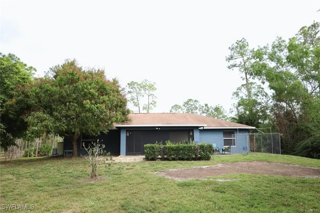 4295 14th Street NE Naples FL 34120