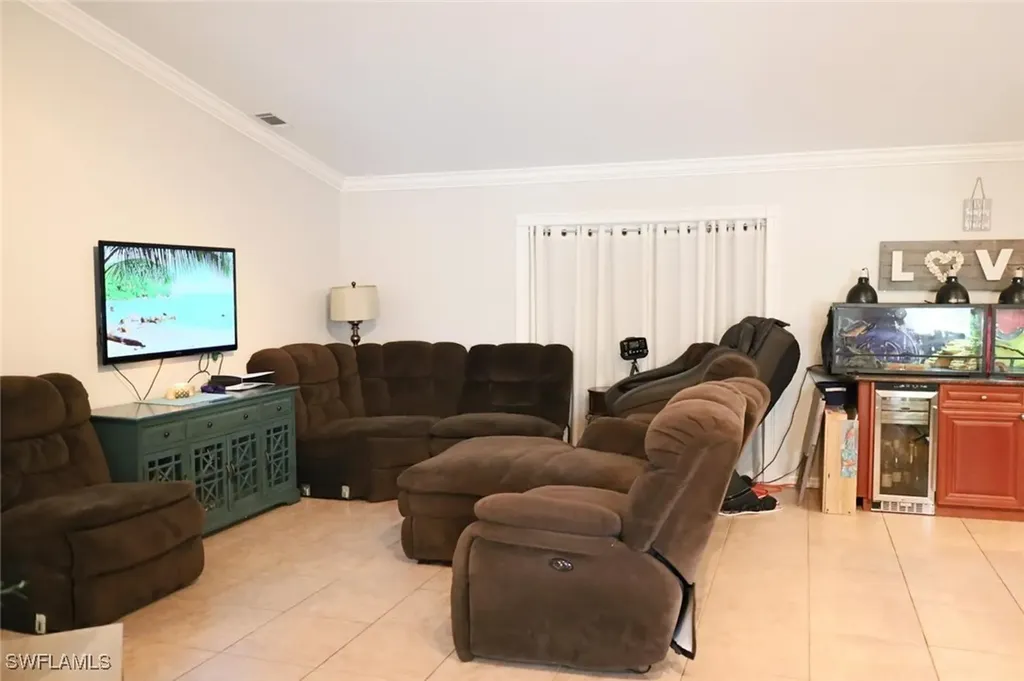 4295 14th Street NE Naples FL 34120