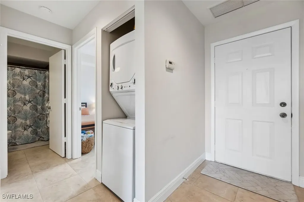 3327 Olympic Drive Naples FL 34105