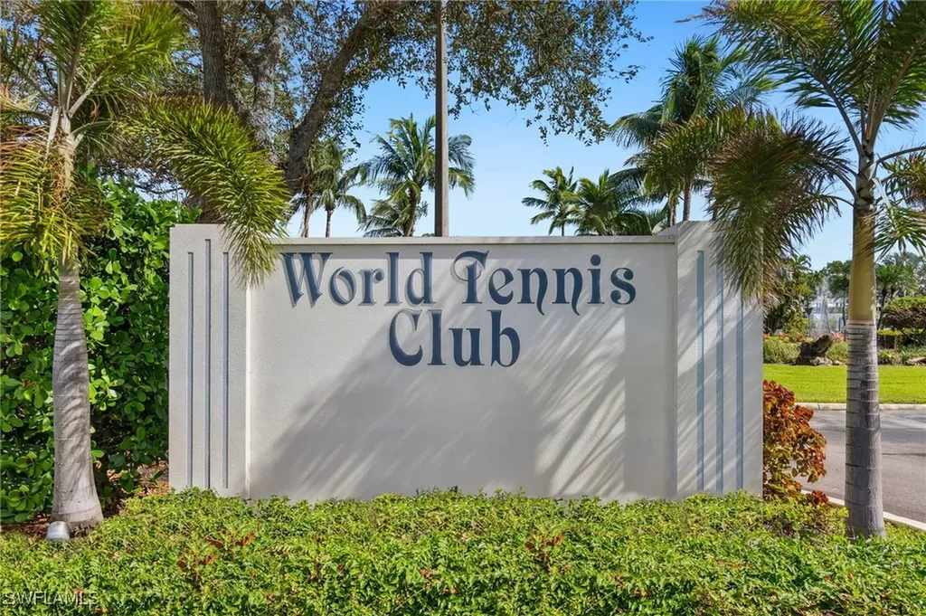 3327 Olympic Drive Naples FL 34105