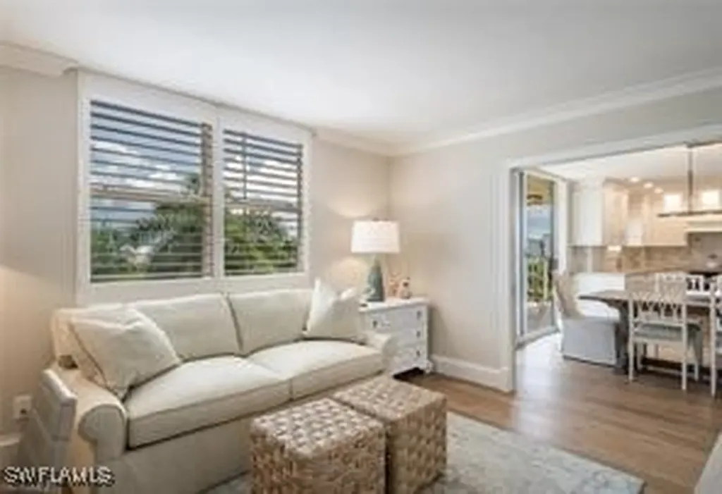 10691 Gulf Shore Drive Naples FL 34108