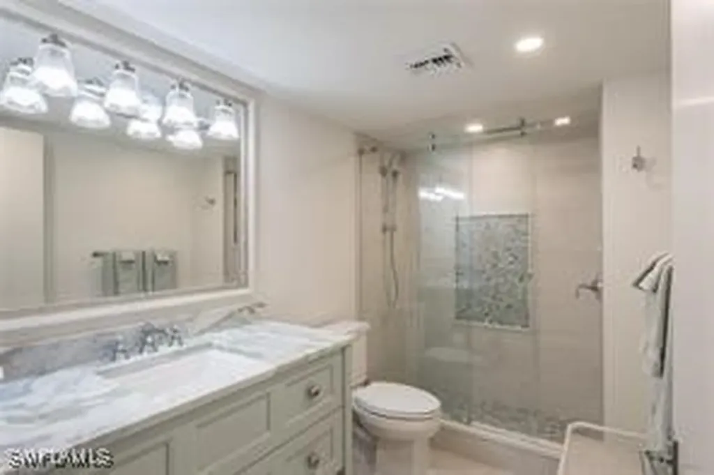 10691 Gulf Shore Drive Naples FL 34108