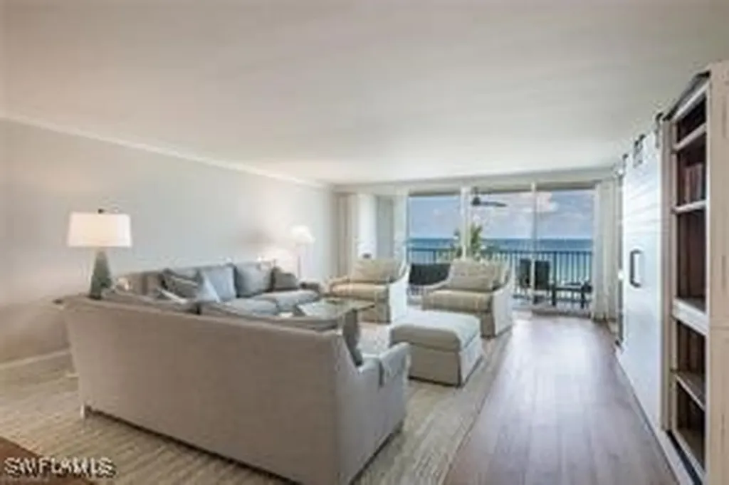 10691 Gulf Shore Drive Naples FL 34108