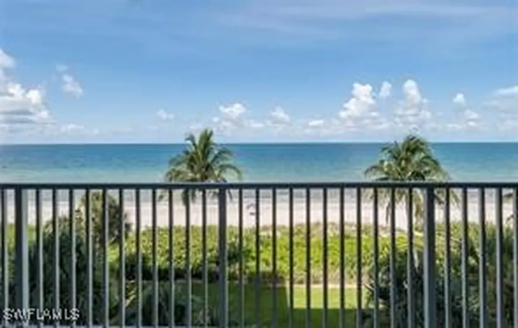 10691 Gulf Shore Drive Naples FL 34108