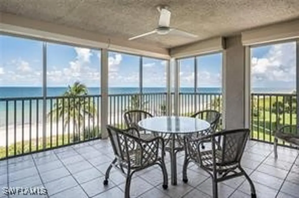 10691 Gulf Shore Drive Naples FL 34108