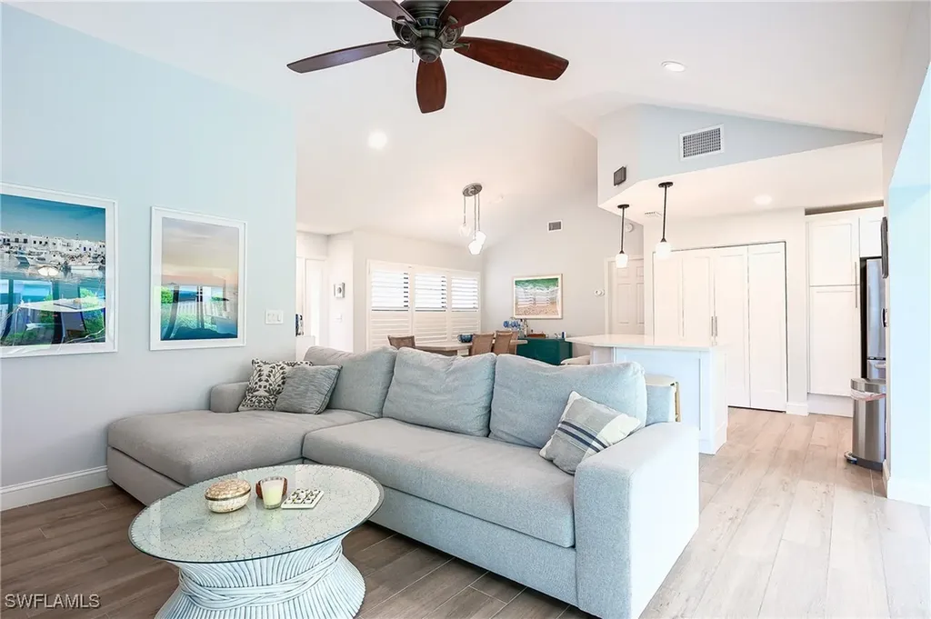 719 Reef Point Circle Naples FL 34108
