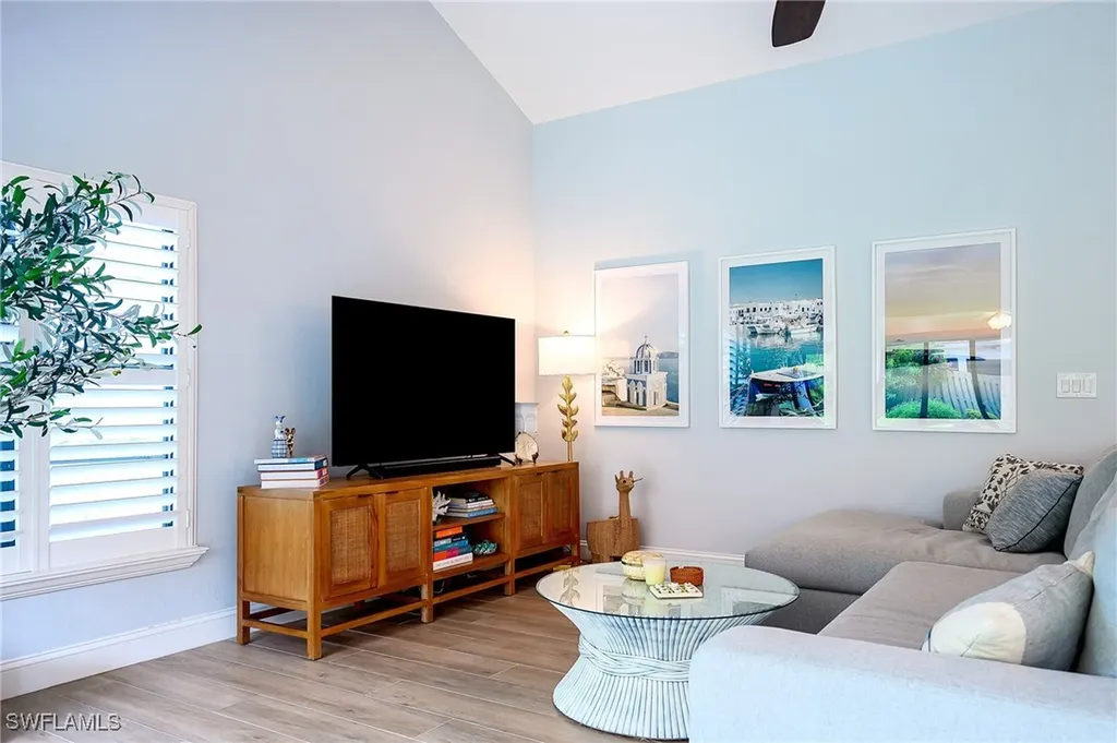 719 Reef Point Circle Naples FL 34108