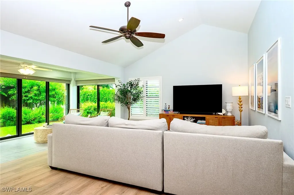 719 Reef Point Circle Naples FL 34108