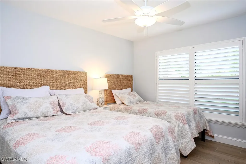 719 Reef Point Circle Naples FL 34108