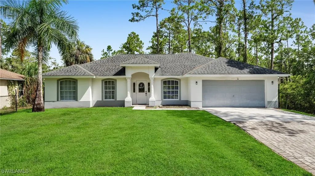 2071 20th Avenue NE Naples FL 34120