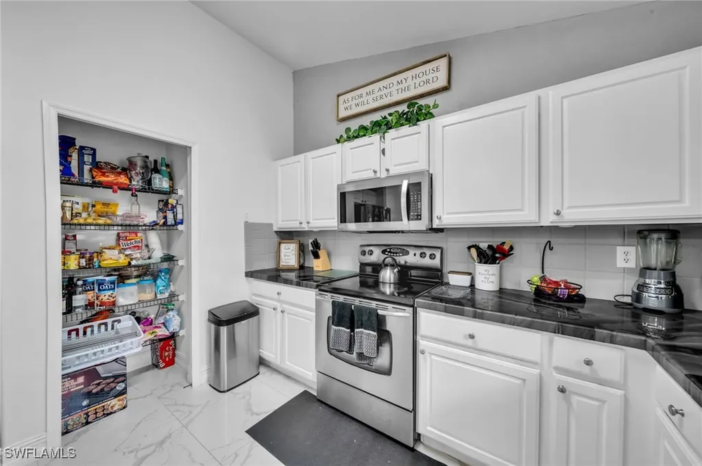 2071 20th Avenue NE Naples FL 34120