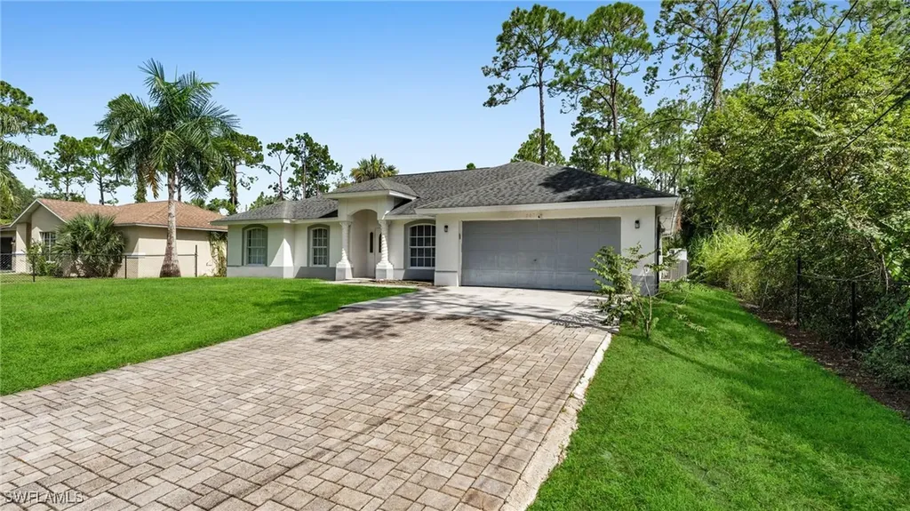 2071 20th Avenue NE Naples FL 34120