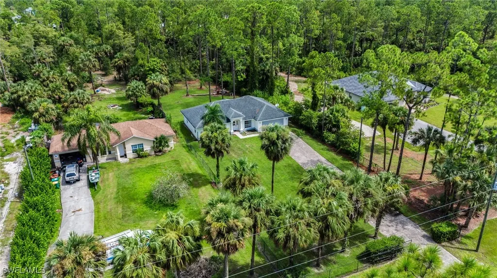 2071 20th Avenue NE Naples FL 34120