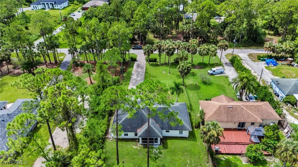2071 20th Avenue NE Naples FL 34120
