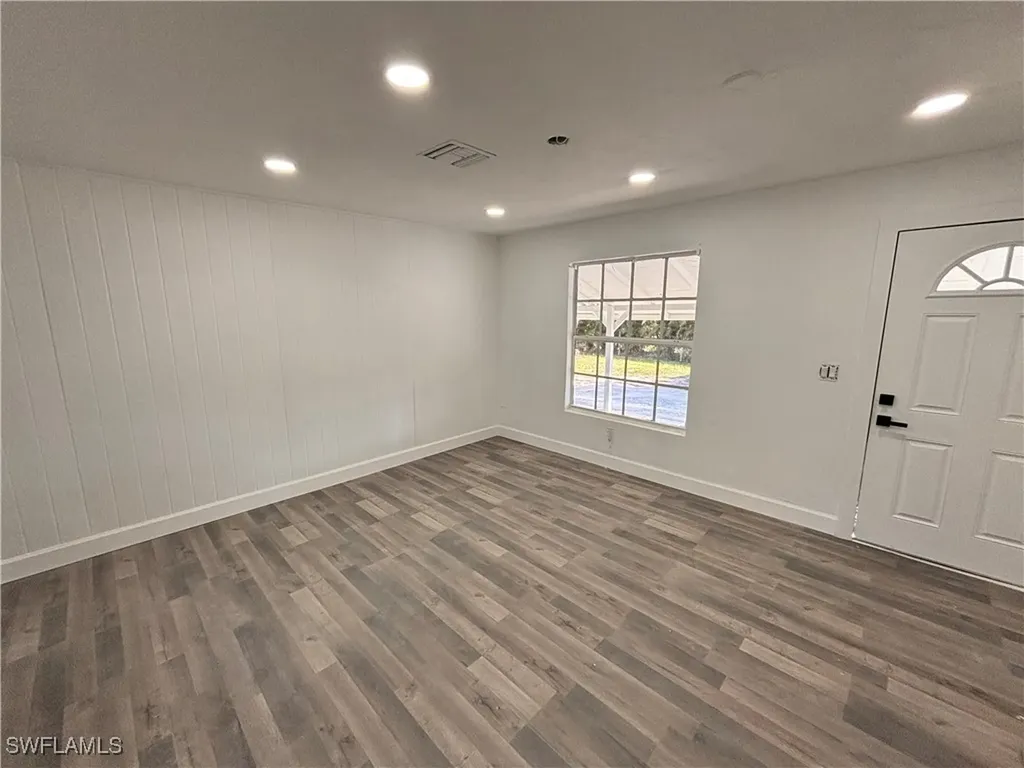 120 18th Street NE Naples FL 34120