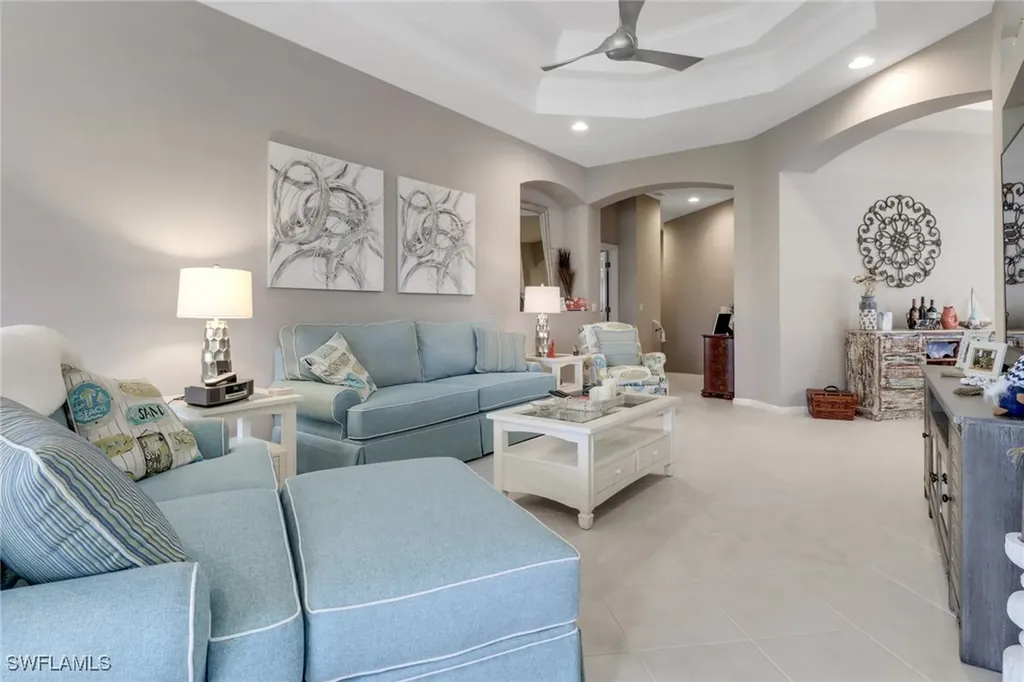 Bonita Springs FL, 14582 Bellino Terrace, Unit 201