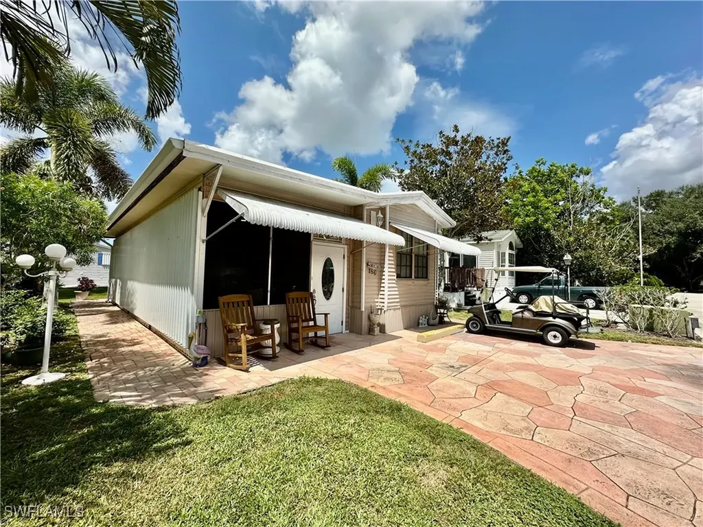 186 Panther Pass Circle Naples FL 34114