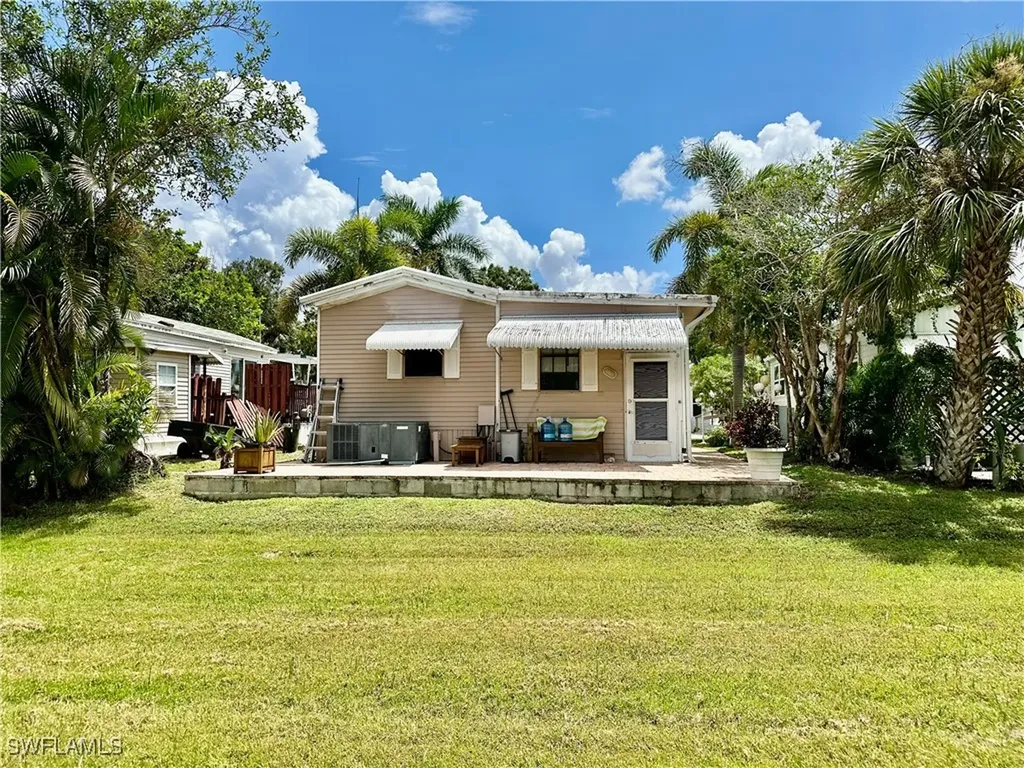 186 Panther Pass Circle Naples FL 34114