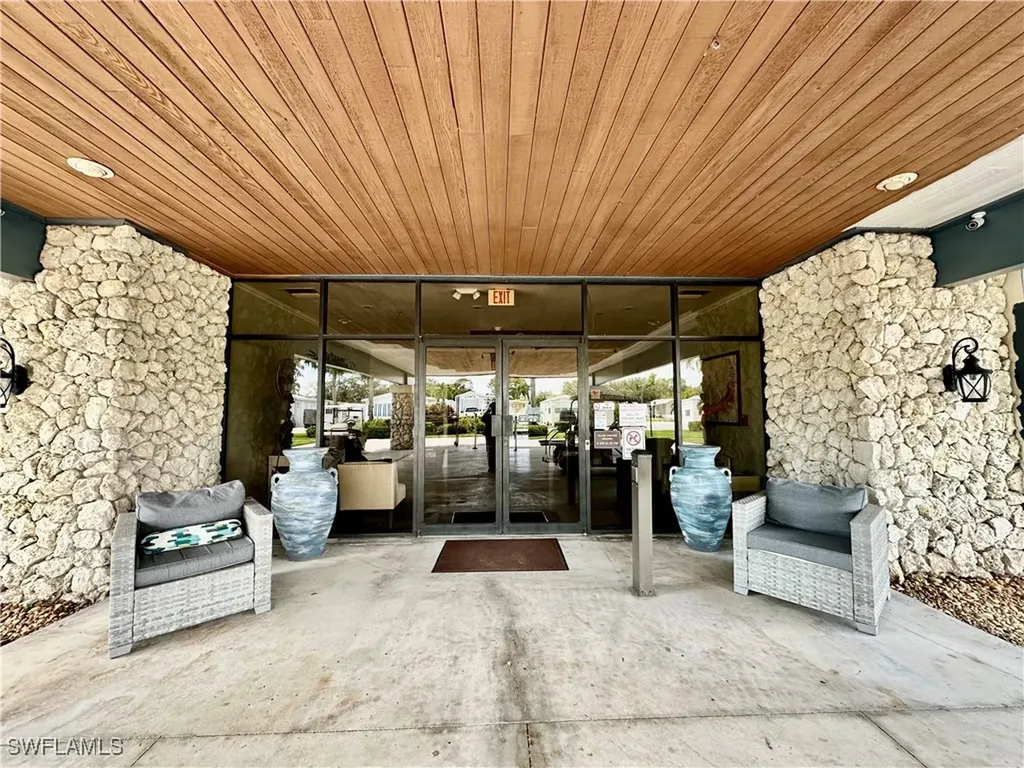 186 Panther Pass Circle Naples FL 34114