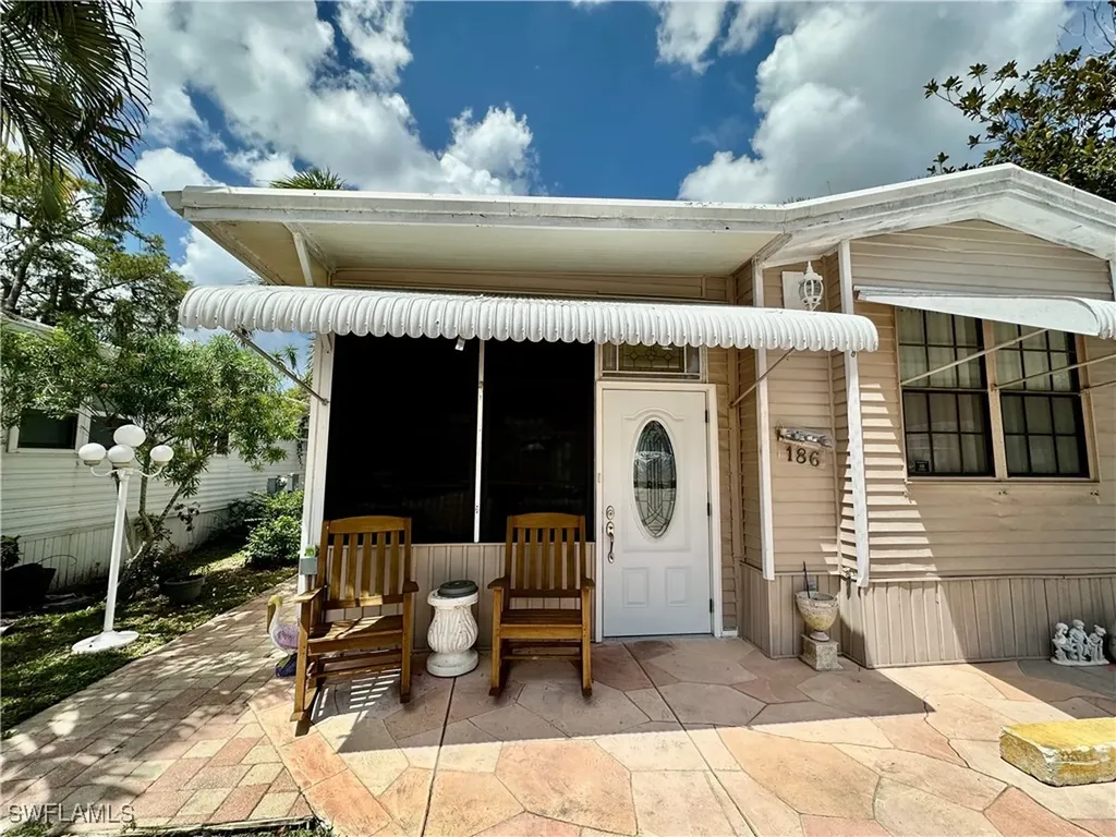 186 Panther Pass Circle Naples FL 34114