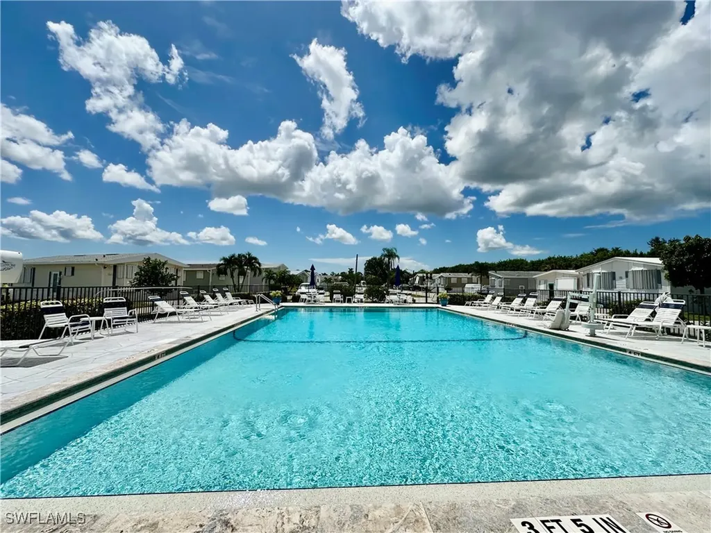 186 Panther Pass Circle Naples FL 34114