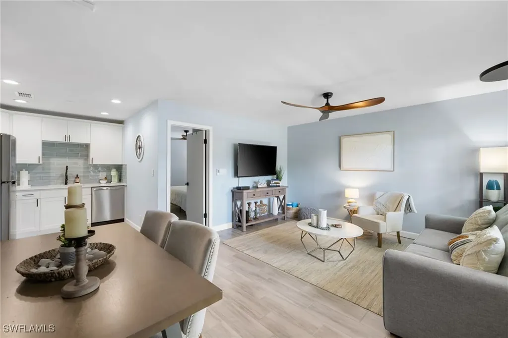 975 9th Avenue S Naples FL 34102