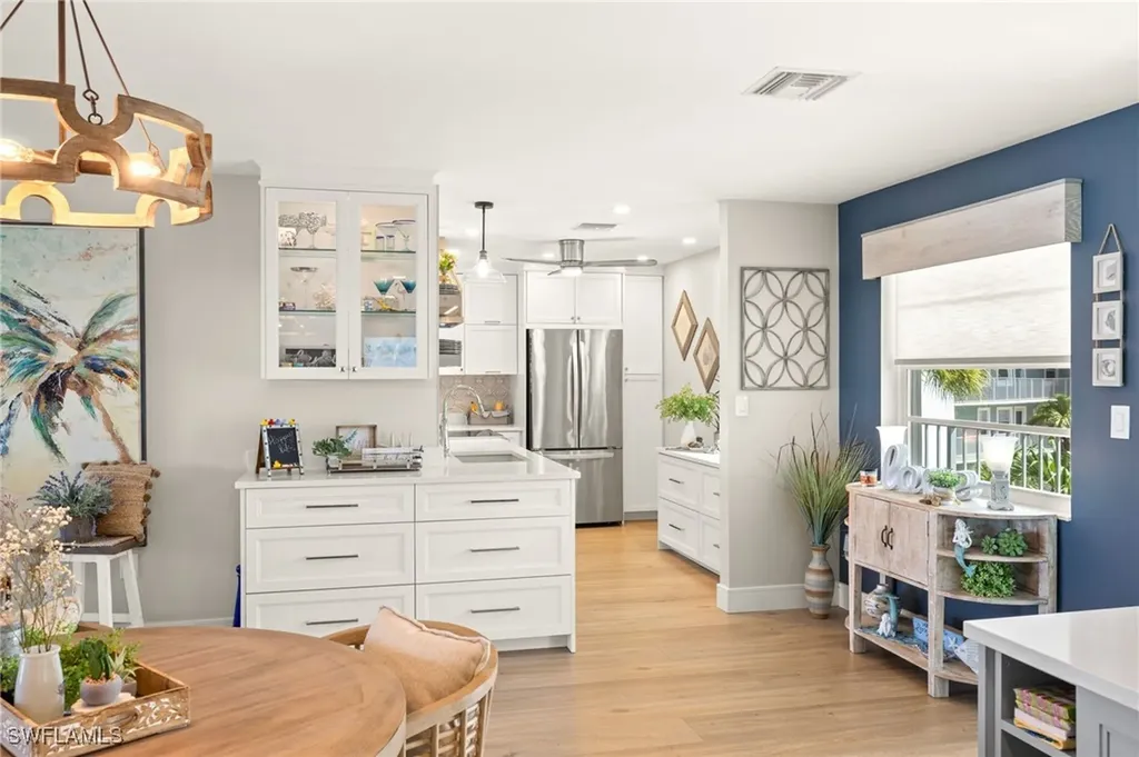 1140 Little Neck Court Naples FL 34102