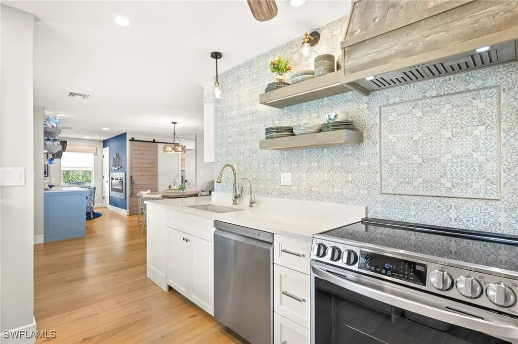 1140 Little Neck Court Naples FL 34102