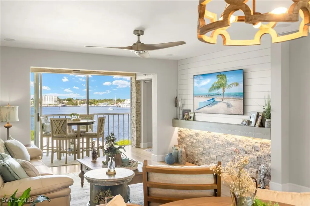 1140 Little Neck Court Naples FL 34102