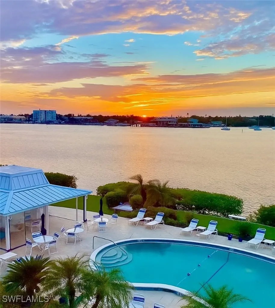 1140 Little Neck Court Naples FL 34102