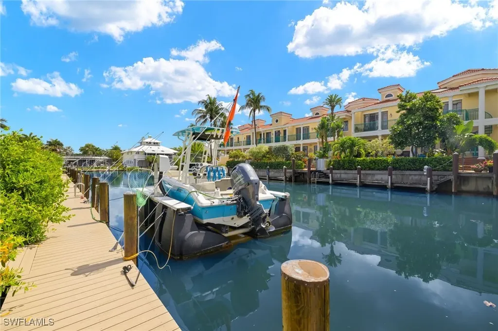 1140 Little Neck Court Naples FL 34102