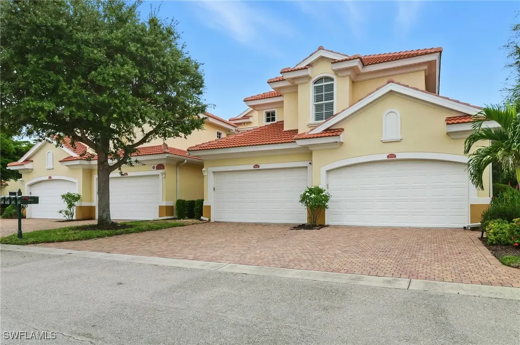 Cape Coral FL, 5916 Tarpon Gardens Circle, Unit 202